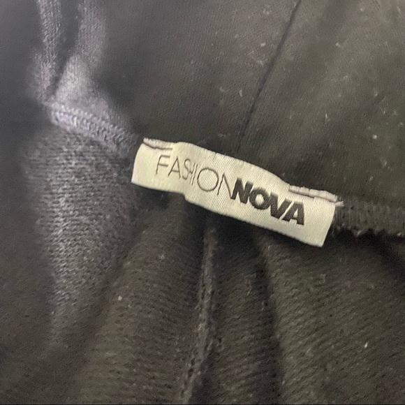 Fashion Nova Grey Striped Sweats - Picture 5 of 5